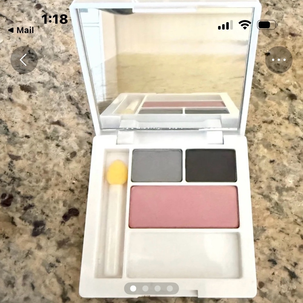 Clinique eyeshadow Duo and Powder Blush Set.  NEW.